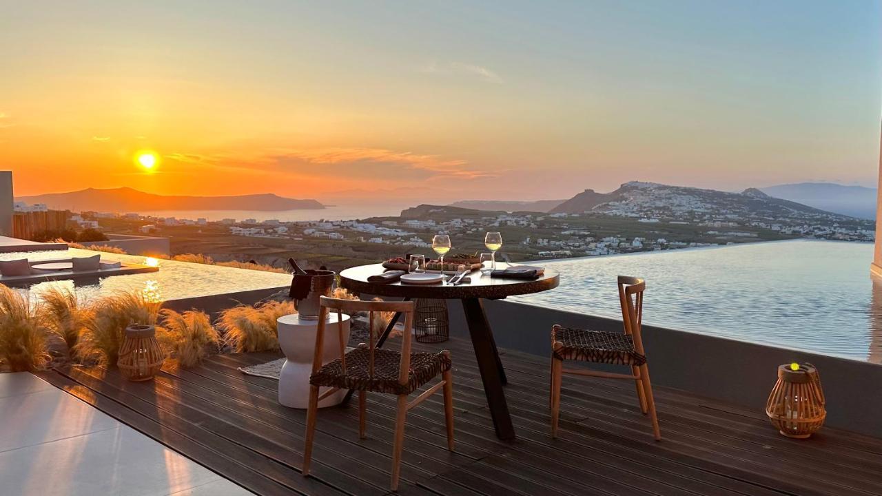 North Santorini - A Luxury Spa Hotel Pýrgos Exteriör bild