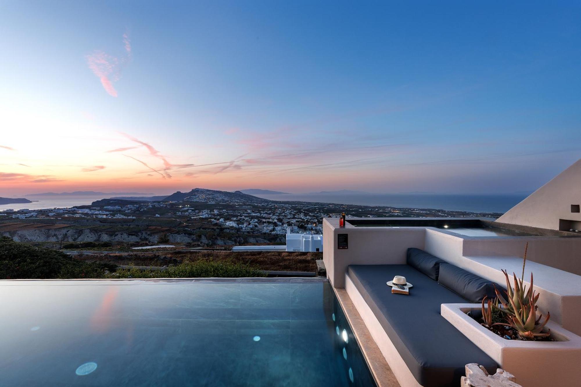 North Santorini - A Luxury Spa Hotel Pýrgos Exteriör bild